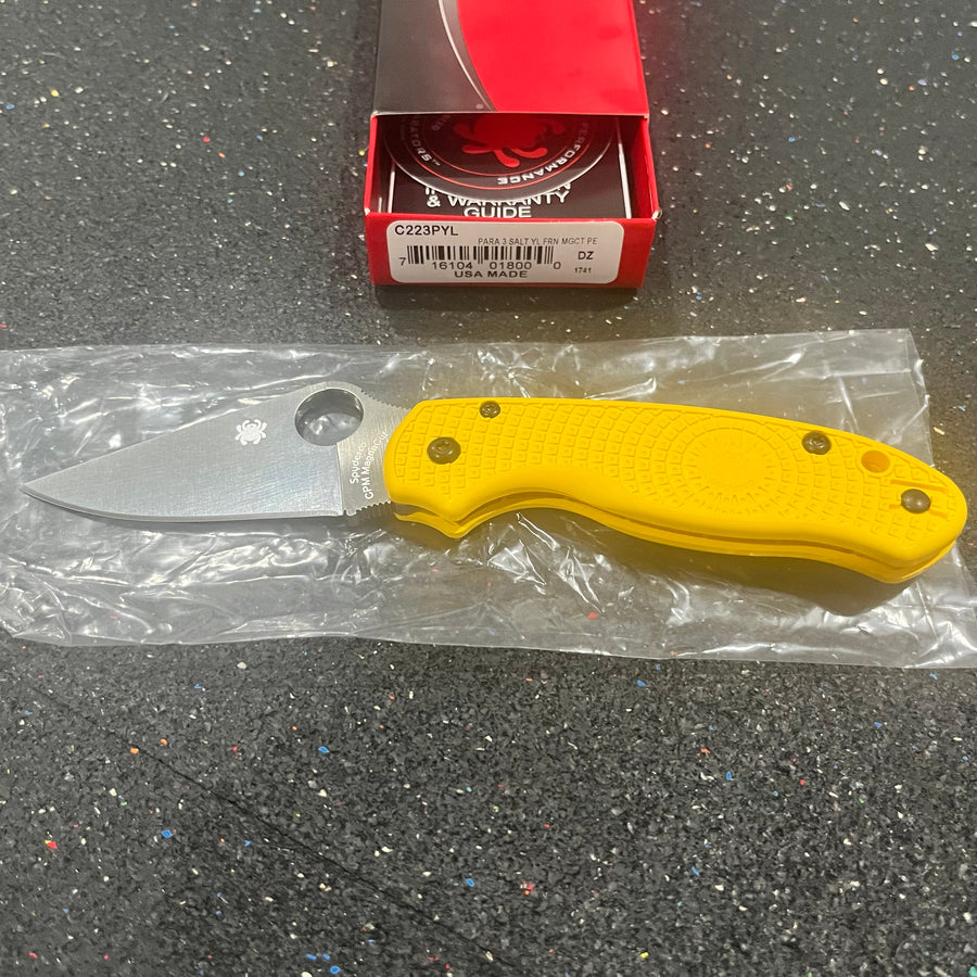 Spyderco Para 3 Lightweight Salt — Yellow FRN MagnaCut (C223PYL)